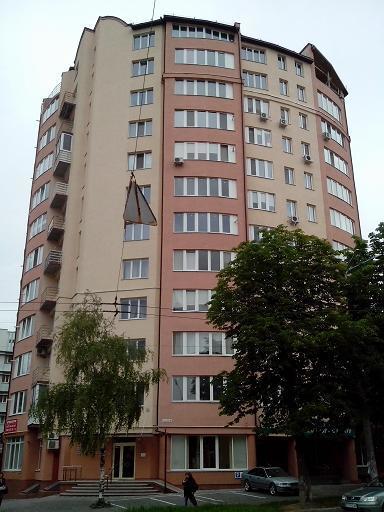 Apartment Na Saharova イヴァーノ＝フランキーウシク エクステリア 写真